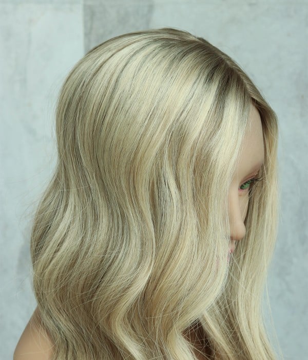 626R Vanilla Butter Blonde Light blonde lowlighted & rooted with dirty blonde