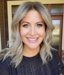 Ariana | Sandy Beige Blonde Layered Remy Human Hair Lace Front Wig S/M