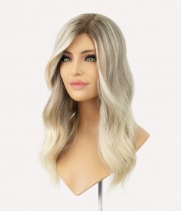 674R Icy Blonde Melt：A soft, creamy blonde with subtle variations in tone, including light golden highlights and pale, almost platinum ends