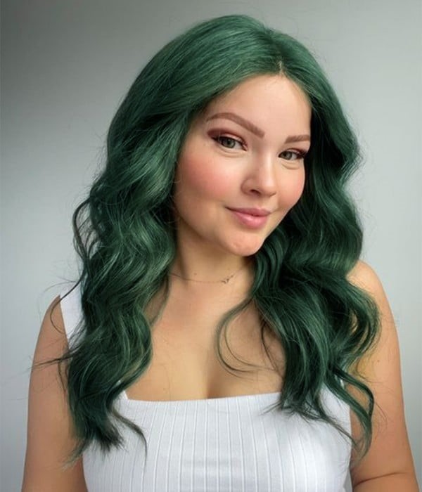 Lime green hair | Green hair, Neon green hair, Short hair black