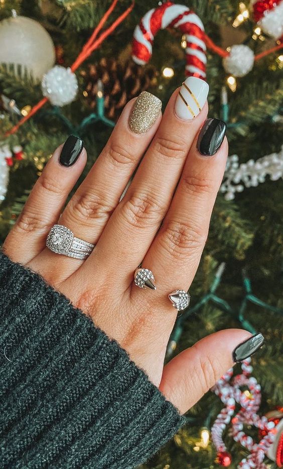 Christmas Multi-colored nails