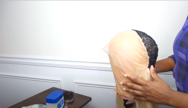 How to Dye a Lace Wig Without Staining the Lace 1