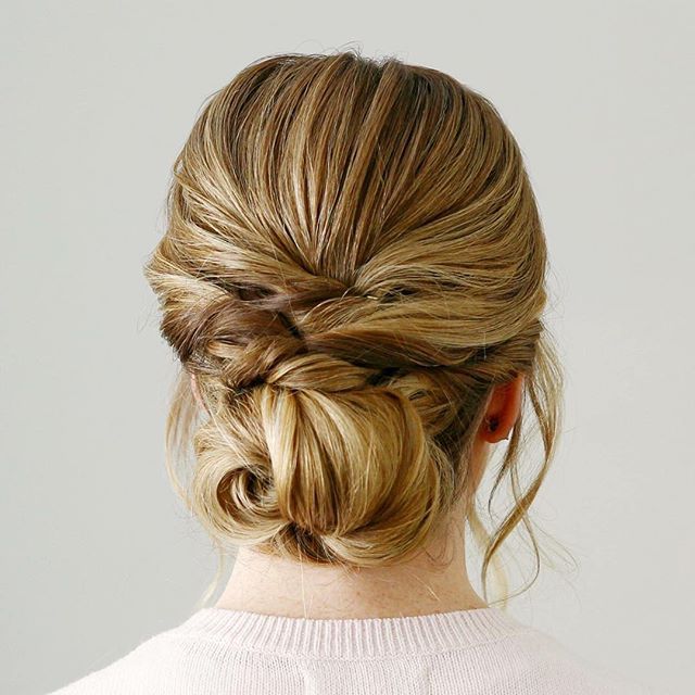 Knotted low bun