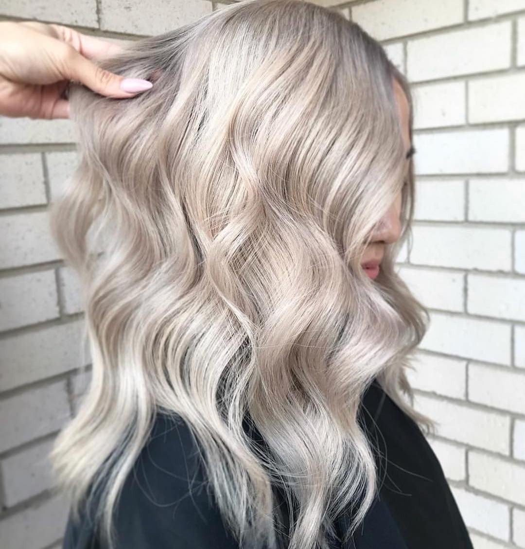 Pearl Blonde hair