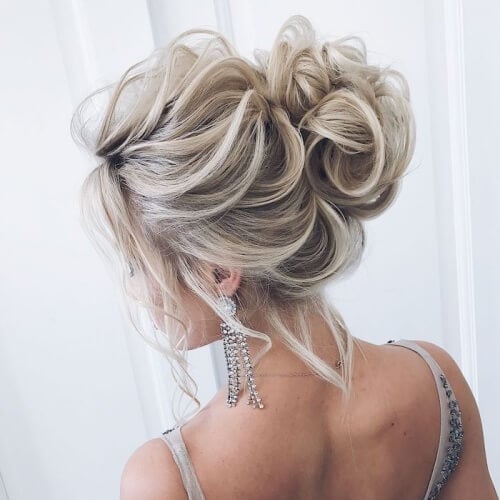The messy bun